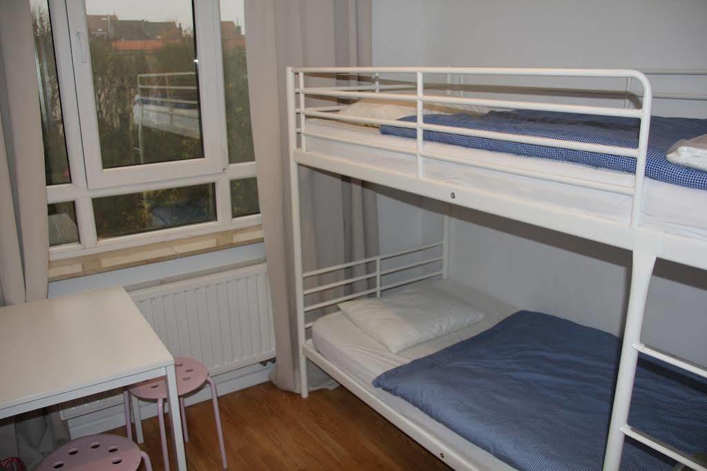 Brussels Hello Hostel Koekelberg المظهر الخارجي الصورة
